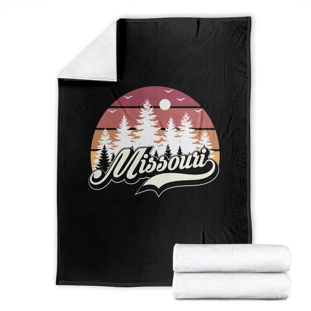 Missouri Travel Gift Throw Blanket Vintage Forest River Landscape