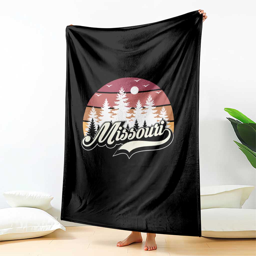 Missouri Travel Gift Throw Blanket Vintage Forest River Landscape