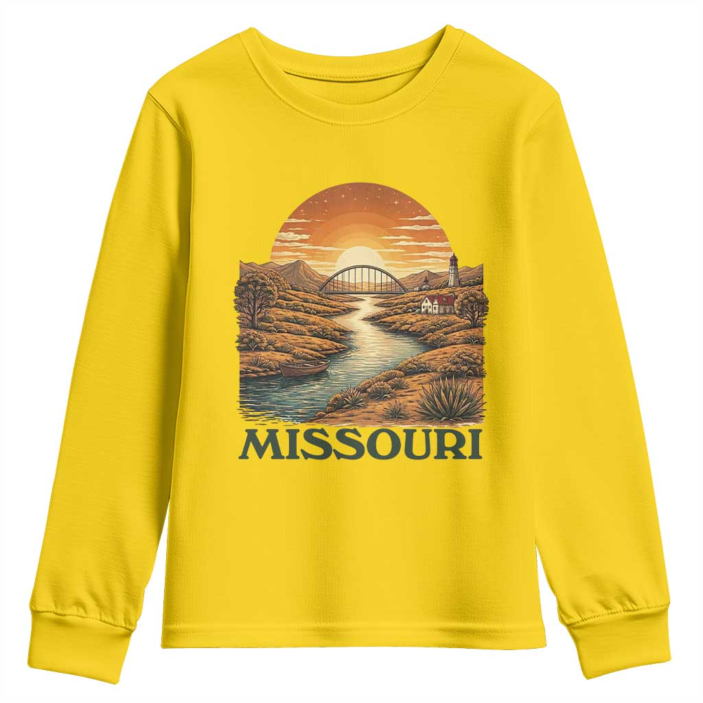 Missouri Outdoors Adventure Youth Sweatshirt The Show Me State Souvenir