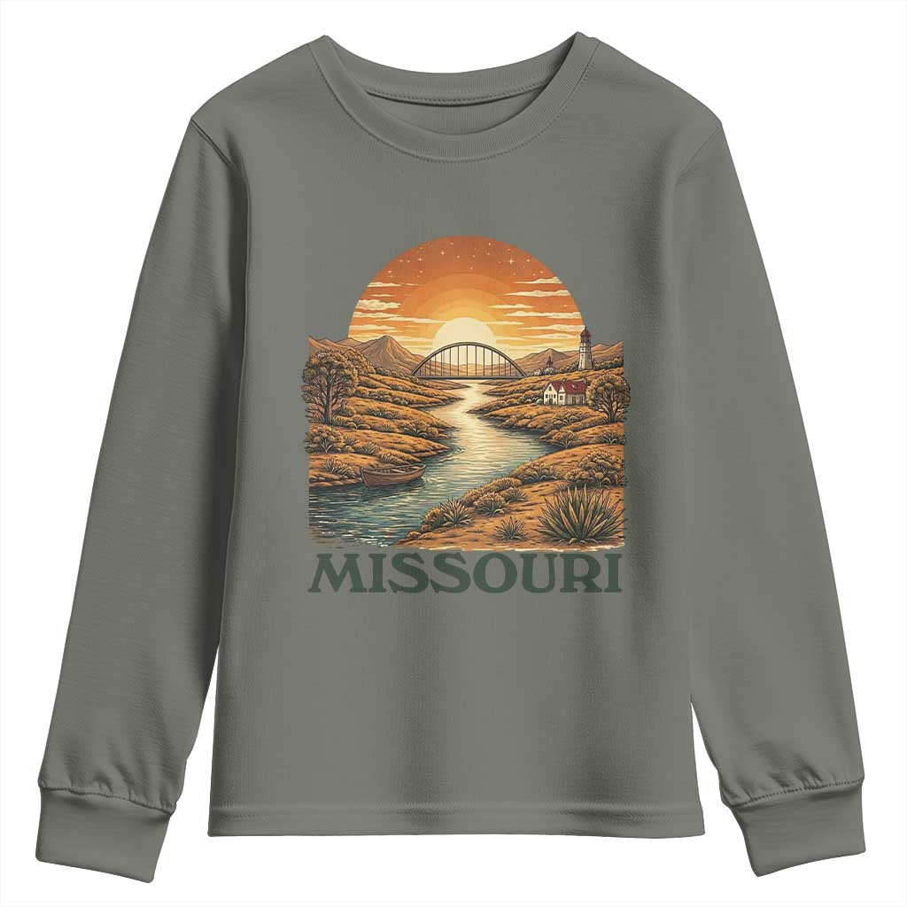 Missouri Outdoors Adventure Youth Sweatshirt The Show Me State Souvenir