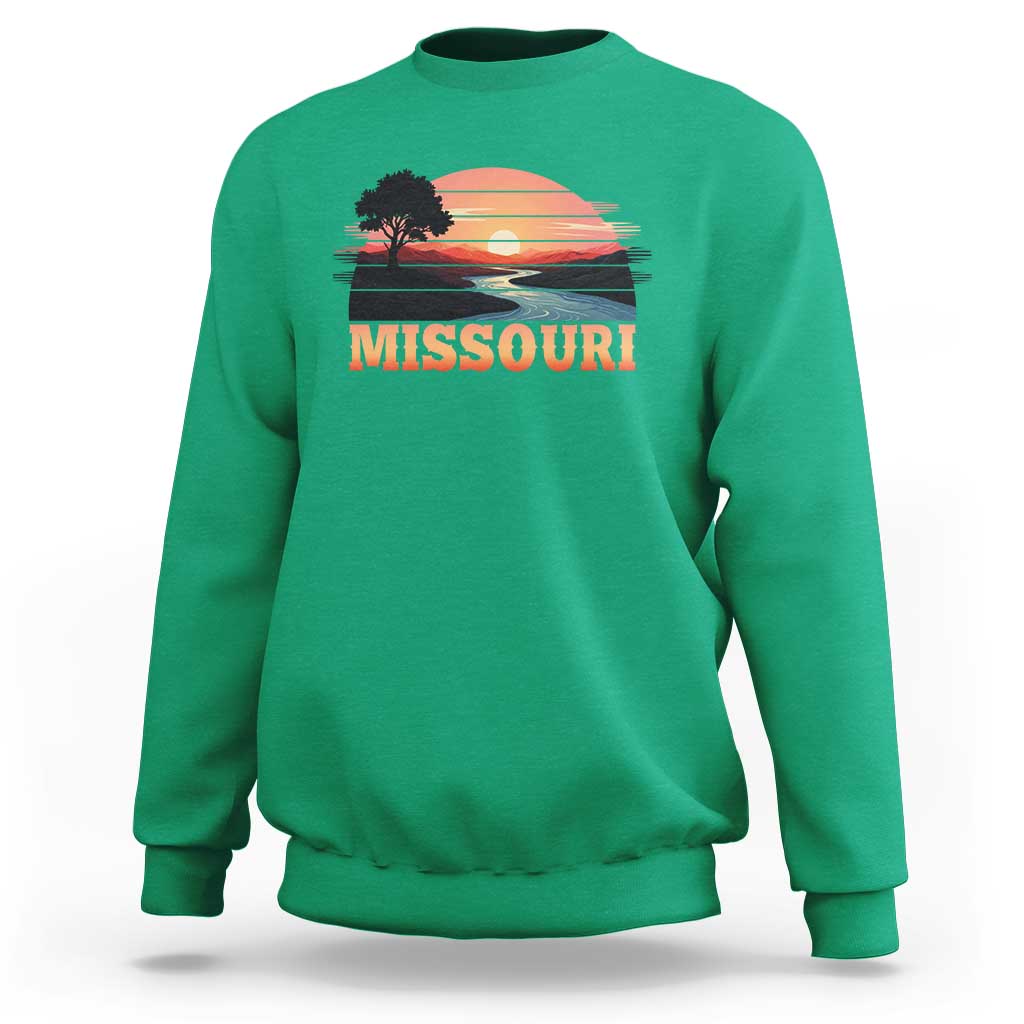 Vintage Missouri Outdoors Sweatshirt Midwest Nature Landscape