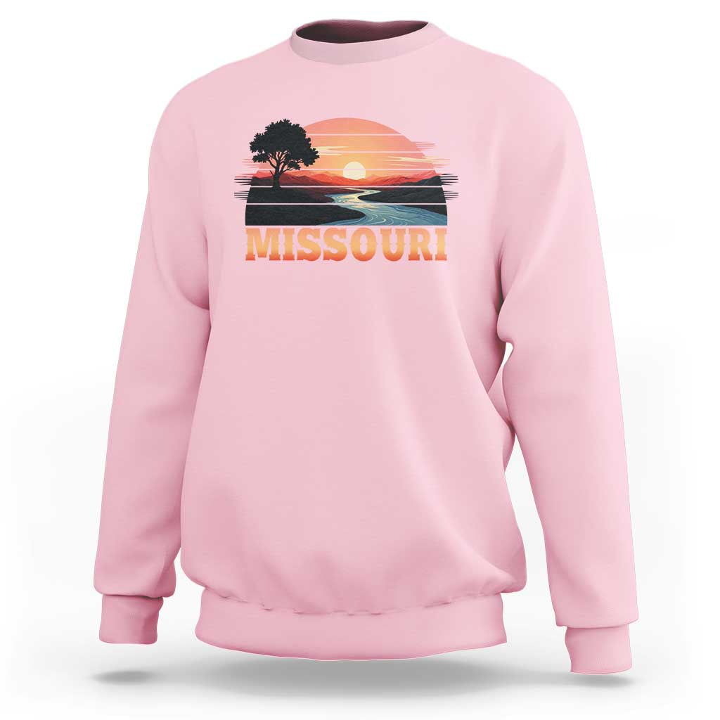 Vintage Missouri Outdoors Sweatshirt Midwest Nature Landscape