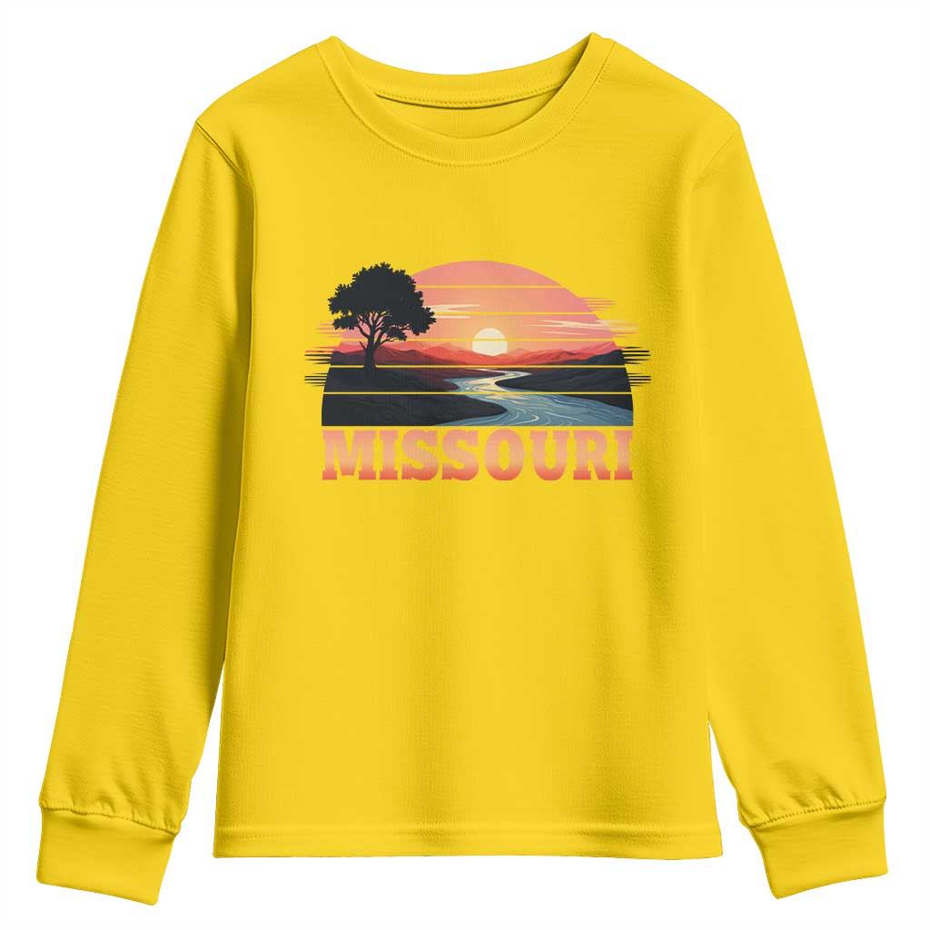 Vintage Missouri Outdoors Youth Sweatshirt Midwest Nature Landscape