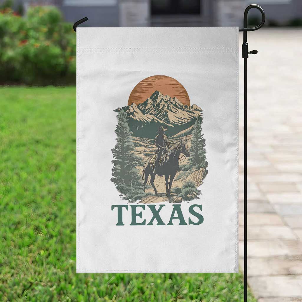 Texas Western Cowboy Life Garden Flag Vintage Horse Riding Graphic