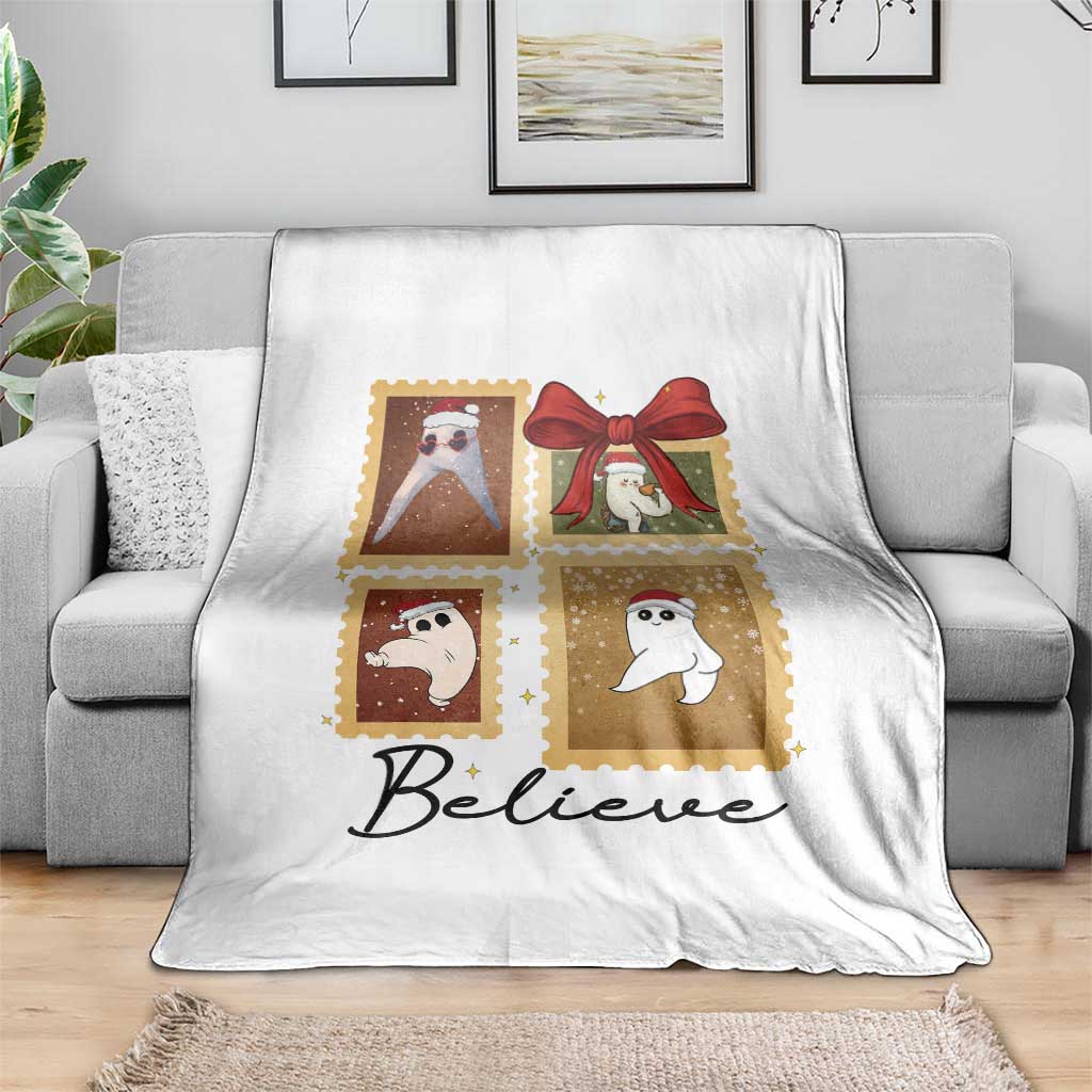 Fresno Nightcrawler Cryptid Christmas Believe Gift Throw Blanket - Wonder Print Shop