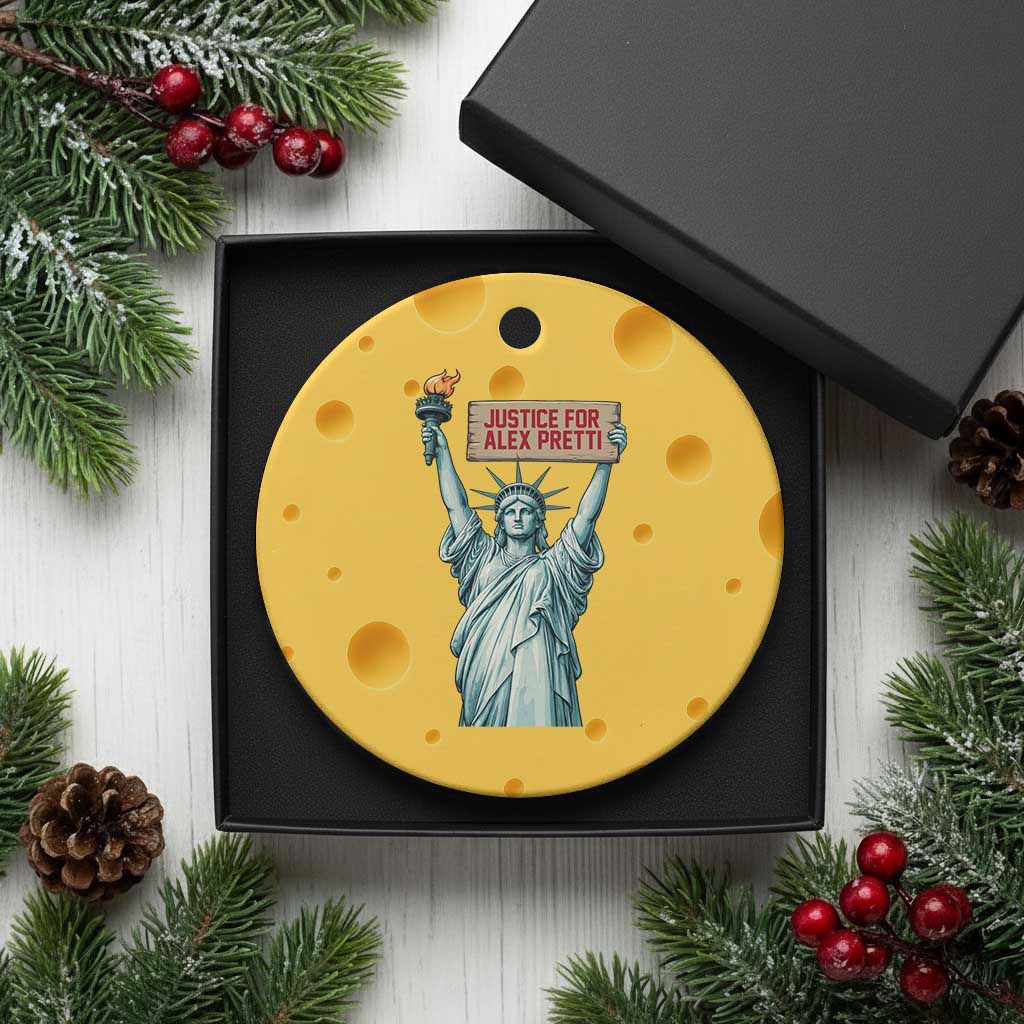 Statue Of Liberty Justice For Alex Pretti Tribute Gift Ceramic Ornament