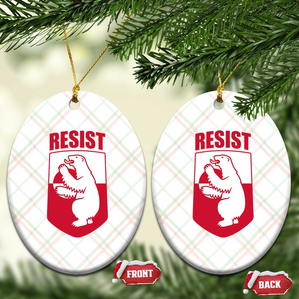 Greenland Resist Ceramic Ornament Stand With Greenlanders