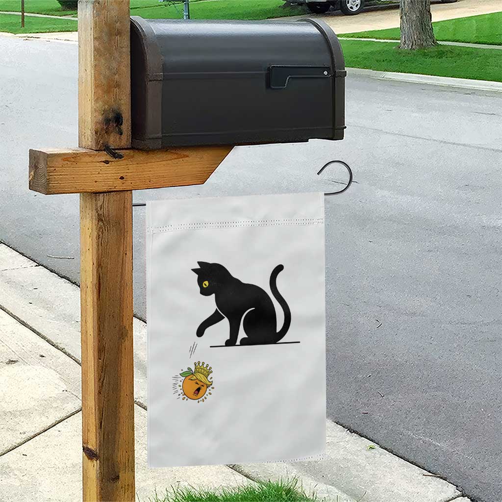 Funny No Kings Black Cat Garden Flag Rebellious Cat Lover Gift
