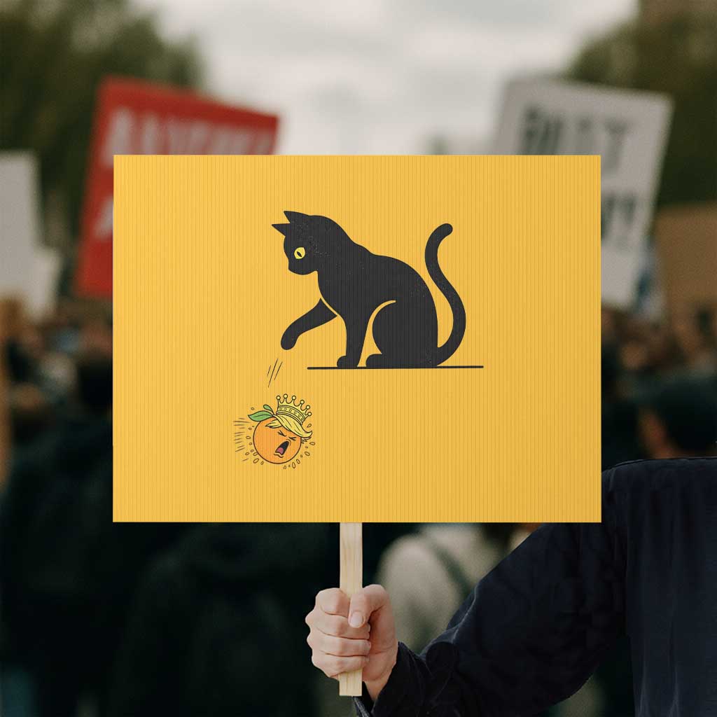 Funny No Kings Black Cat Protest Sign Rebellious Cat Lover Gift