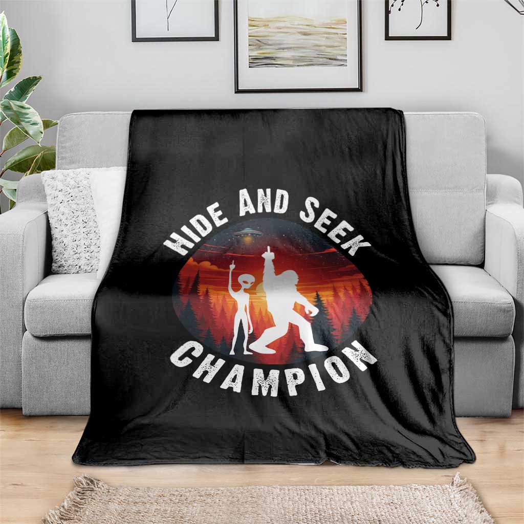 Hide And Seek Champion Throw Blanket Funny Bigfoot And Alien Lover Gift - Wonder Print Shop