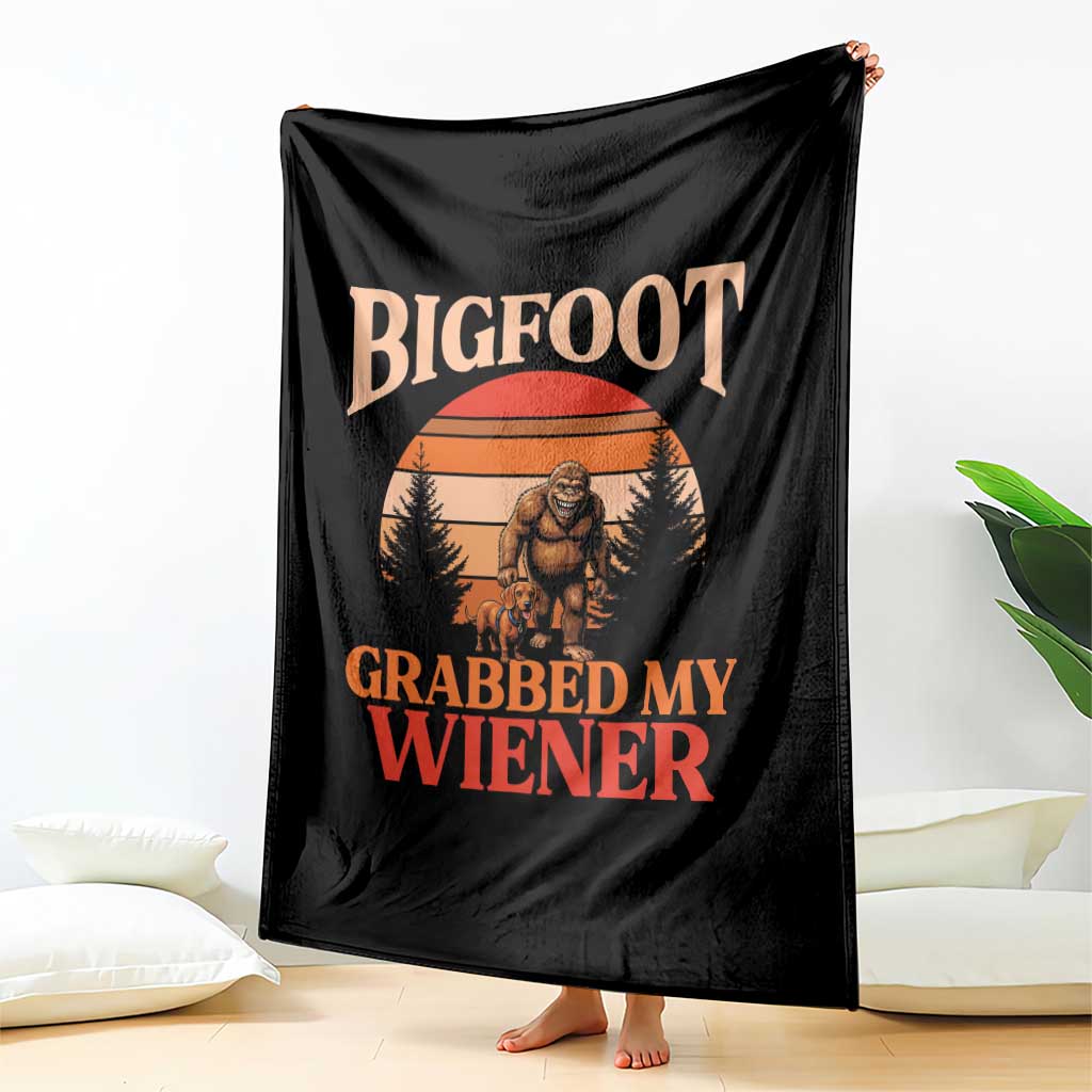 Bigfoot Grabbed My Wiener Throw Blanket Funny Dachshund Lover Gift - Wonder Print Shop