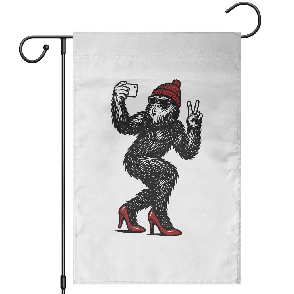 Funny Sexy Bigfoot Selfie Garden Flag Sasquatch Lover Gift