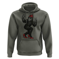 Funny Sexy Bigfoot Selfie Hoodie Sasquatch Lover Gift