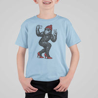 Funny Sexy Bigfoot Selfie T Shirt For Kid Sasquatch Lover Gift