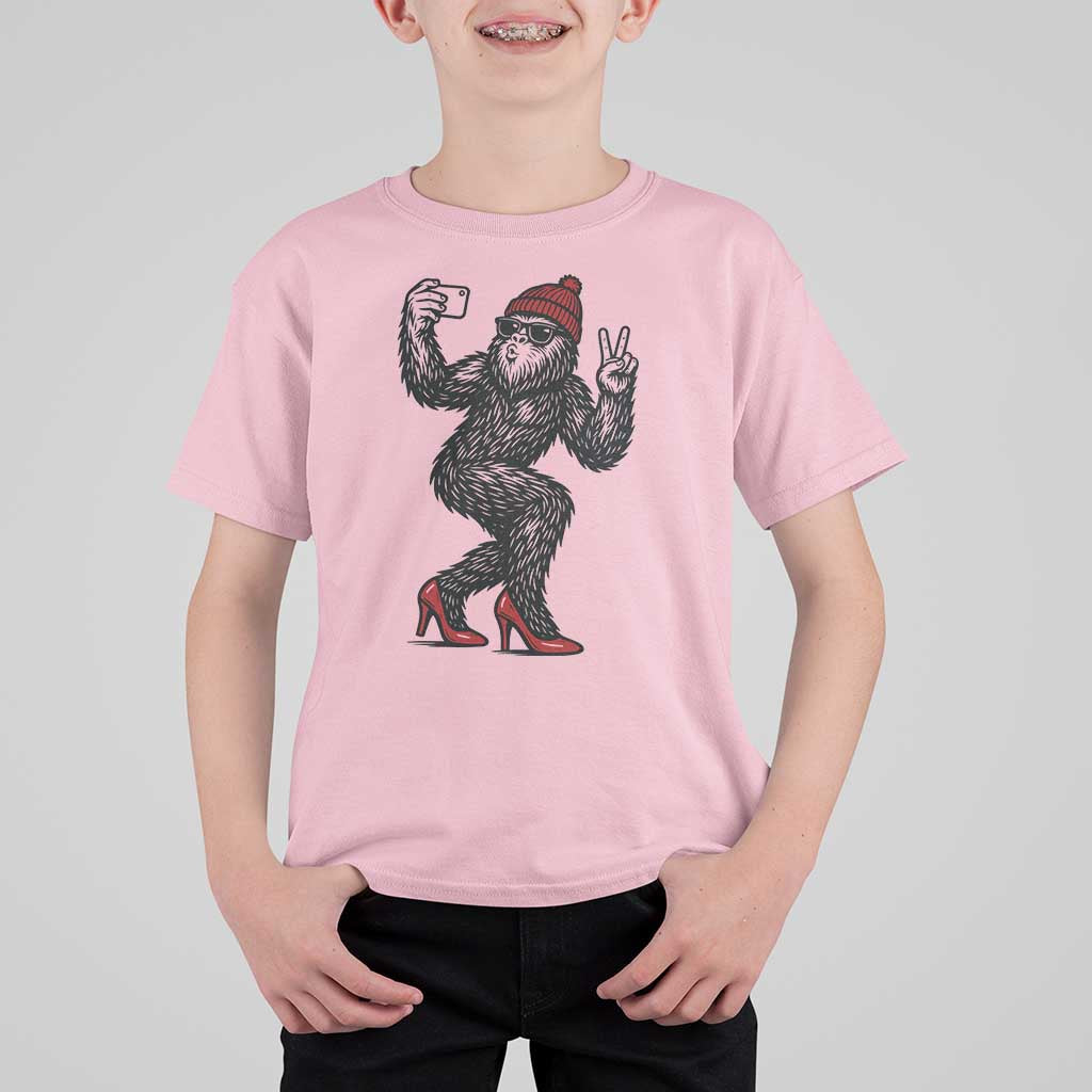 Funny Sexy Bigfoot Selfie T Shirt For Kid Sasquatch Lover Gift
