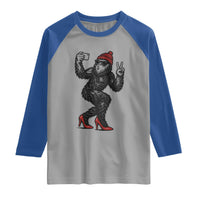 Funny Sexy Bigfoot Selfie Raglan Shirt Sasquatch Lover Gift