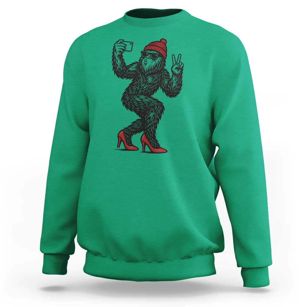 Funny Sexy Bigfoot Selfie Sweatshirt Sasquatch Lover Gift