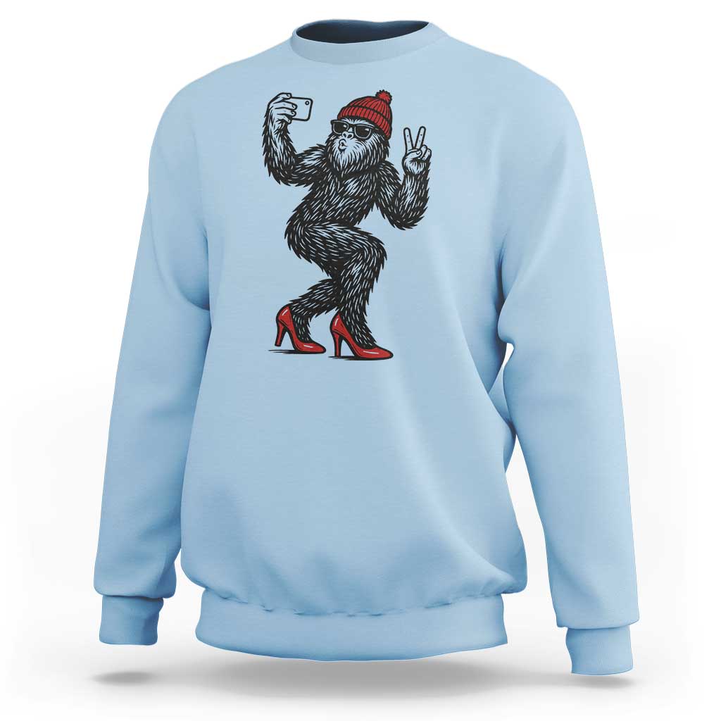 Funny Sexy Bigfoot Selfie Sweatshirt Sasquatch Lover Gift