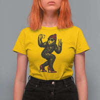 Funny Sexy Bigfoot Selfie T Shirt For Women Sasquatch Lover Gift
