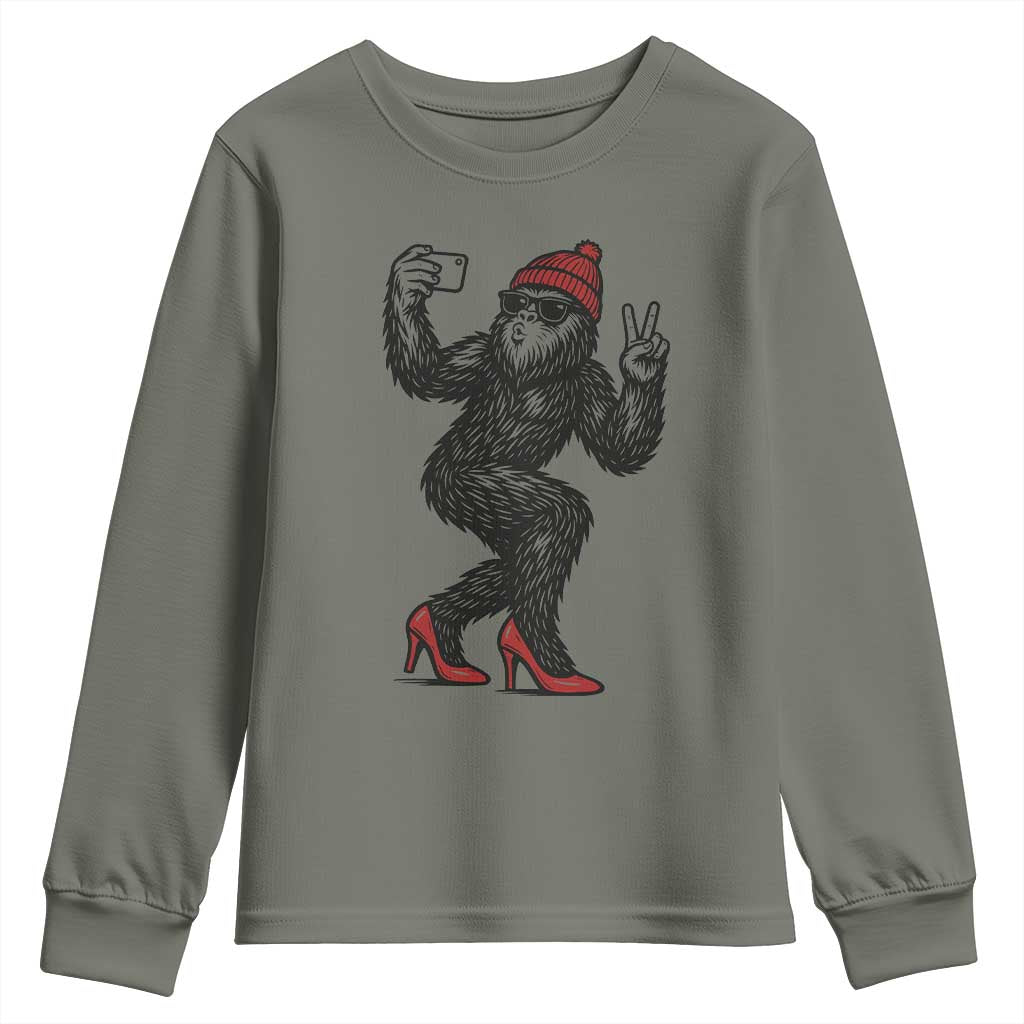 Funny Sexy Bigfoot Selfie Youth Sweatshirt Sasquatch Lover Gift