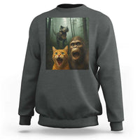 Cat Bigfoot Selfie With Dinosaur Sweatshirt Funny Surprised Scared Sasquatch Cat - Wonder Print Shop