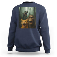 Cat Bigfoot Selfie With Dinosaur Sweatshirt Funny Surprised Scared Sasquatch Cat - Wonder Print Shop