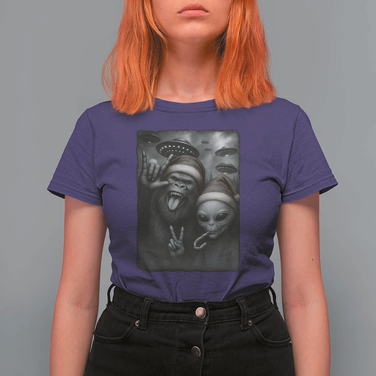 Bigfoot UFO Selife T Shirt For Women Sasquatch Ailen Rock On Hand Christmas - Wonder Print Shop