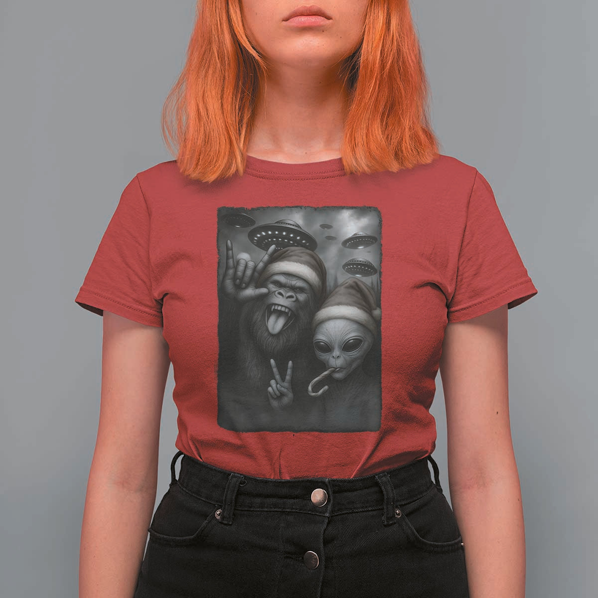 Bigfoot UFO Selife T Shirt For Women Sasquatch Ailen Rock On Hand Christmas - Wonder Print Shop