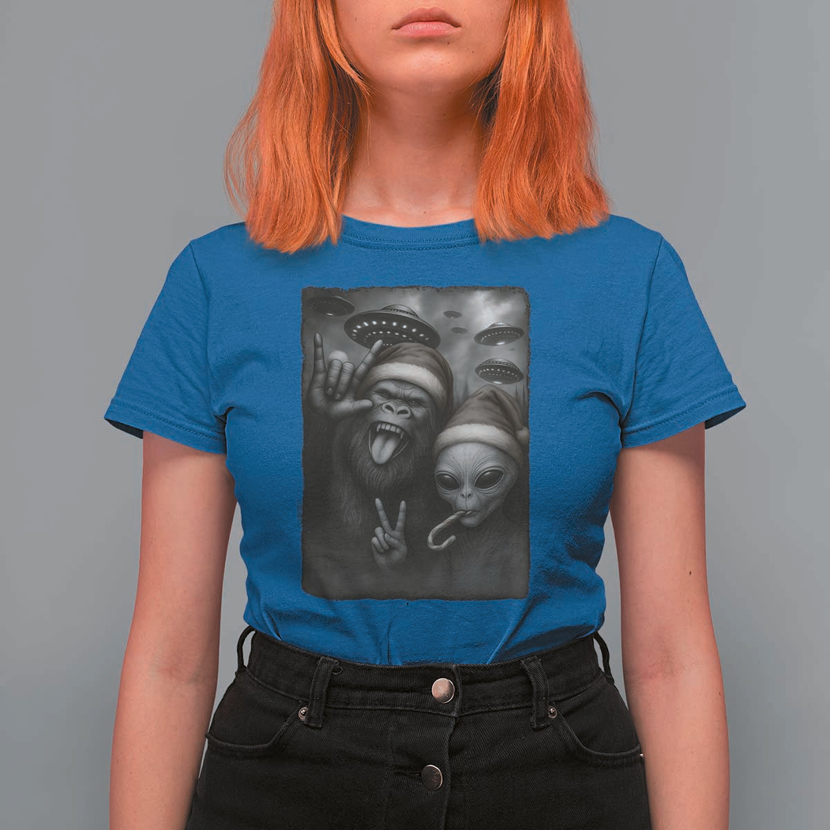 Bigfoot UFO Selife T Shirt For Women Sasquatch Ailen Rock On Hand Christmas - Wonder Print Shop