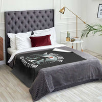 Funny Bigfoot Christmas Throw Blanket A Guy Like Me Is Hard To Find - Wonder Print Shop