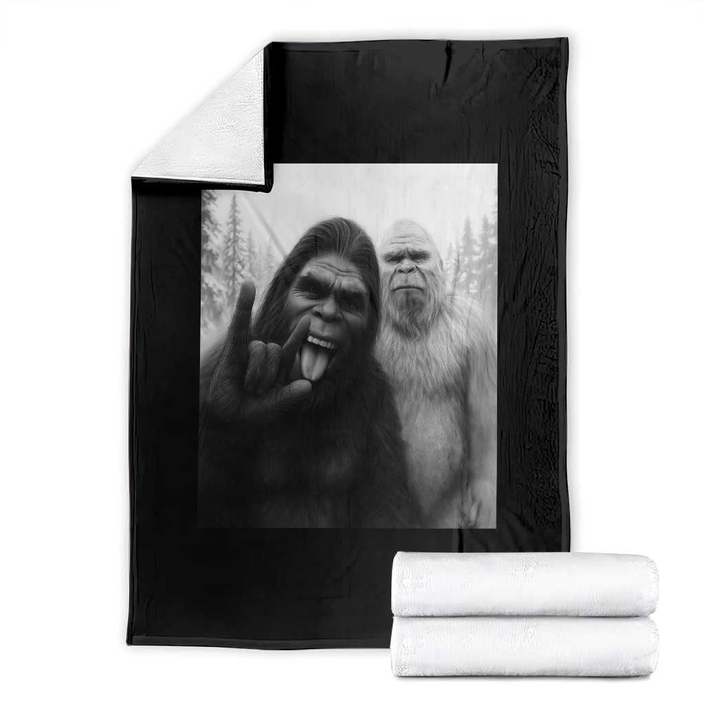 Bigfoot Selfie Christmas Throw Blanket Sasquatch Yeti Rock On Hand - Wonder Print Shop