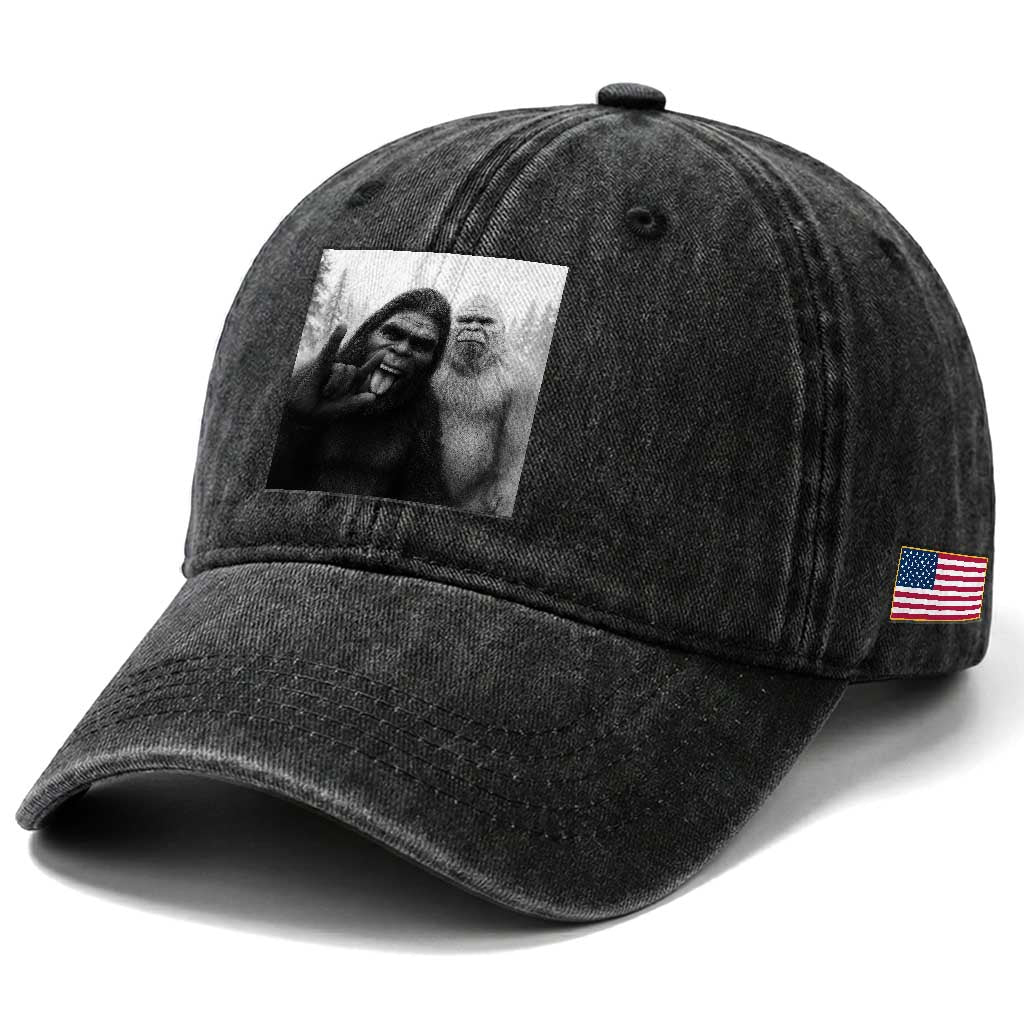 Bigfoot Selfie Christmas Washed Cotton Baseball Cap Sasquatch Yeti Rock On Hand