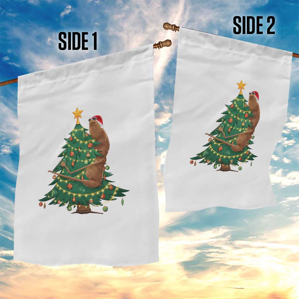 Marcus The Worm Robert Meme Funny Christmas Garden Flag - Wonder Print Shop