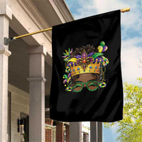 Mardi Gras Queen Garden Flag Messy Pun Carnival Party