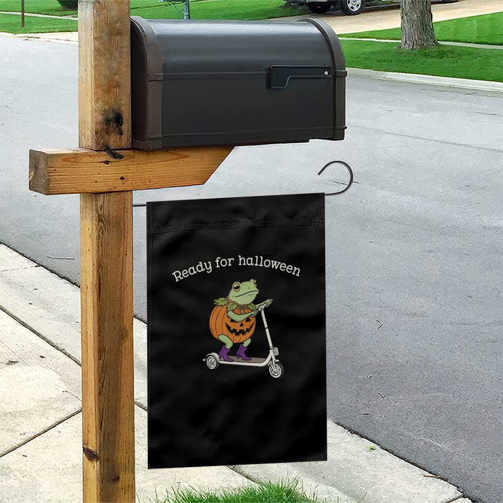 Ready For Halloween Frog Garden Flag Funny Frog Scooter Pumpkin Costume Gift