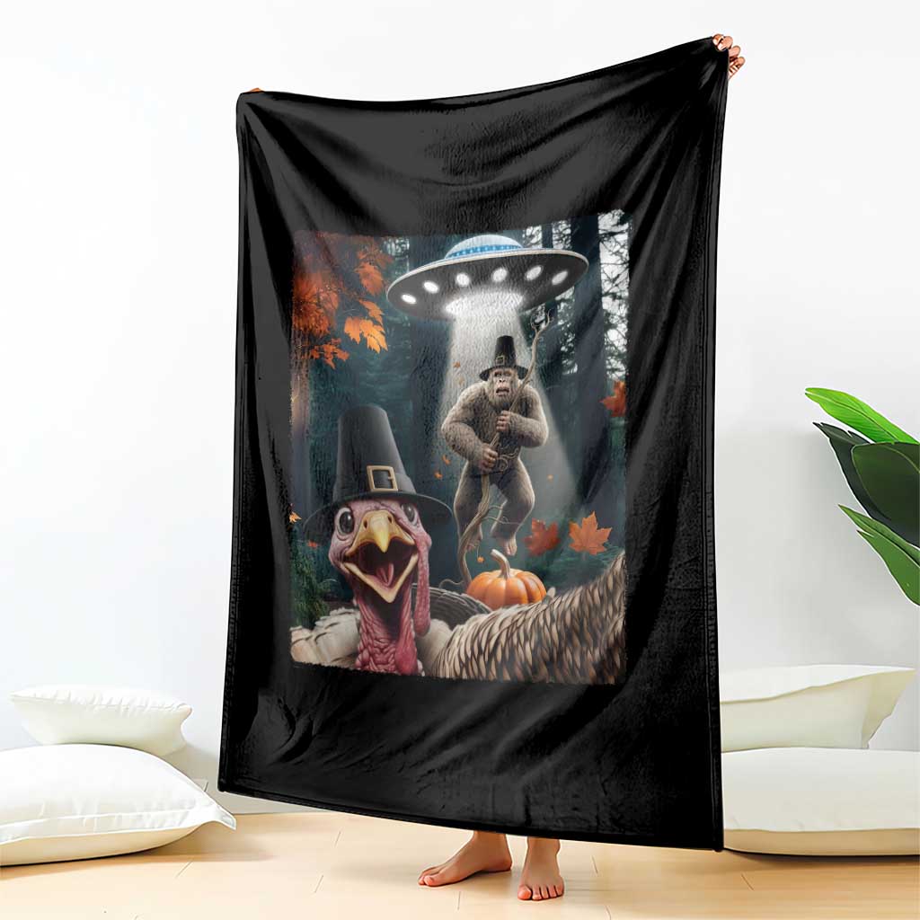 Thanksgiving Funny Bigfoot Turkey Selfie Throw Blanket - Wonder Print Shop