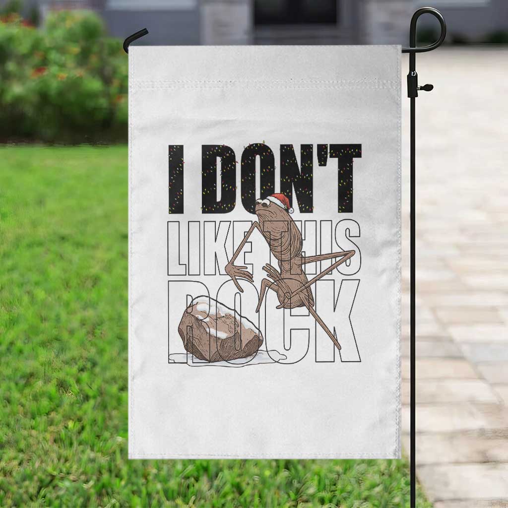 Marcus The Worm Christmas Meme Garden Flag I Do Not Like This Rock Xmas - Wonder Print Shop