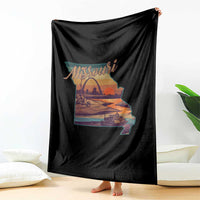 Retro Gateway Arch St Louis Missouri Map Outline Throw Blanket