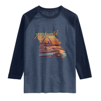 Retro Gateway Arch St Louis Missouri Map Outline Raglan Shirt