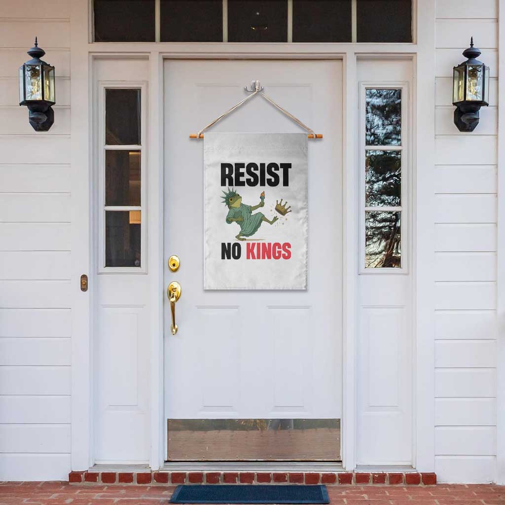 Resist Frog Garden Flag No Kings In America Political 2025 - Wonder Print Shop