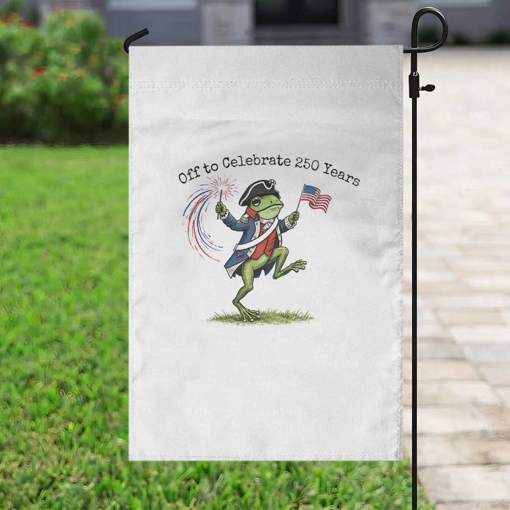 250th Anniversary USA Garden Flag Funny Patriotic Frog USA Independence Day