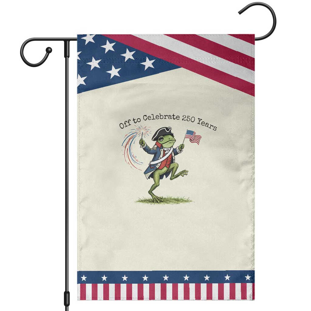 250th Anniversary USA Patriotic Garden Flag Funny Patriotic Frog USA Independence Day
