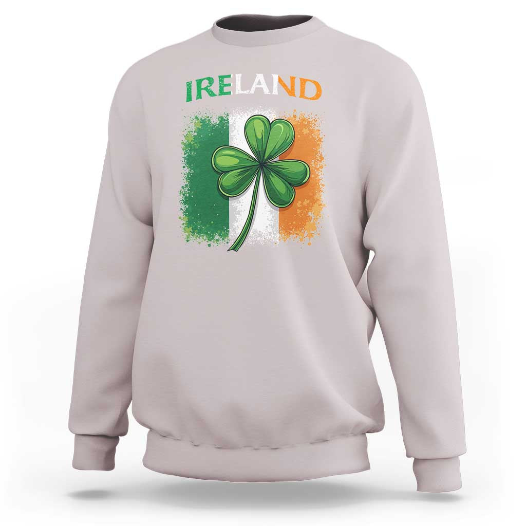 Vintage Ireland Shamrock Irish Flag St Patricks Day Sweatshirt