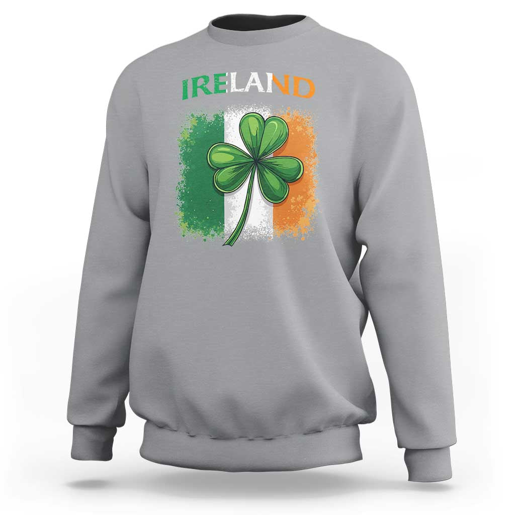 Vintage Ireland Shamrock Irish Flag St Patricks Day Sweatshirt
