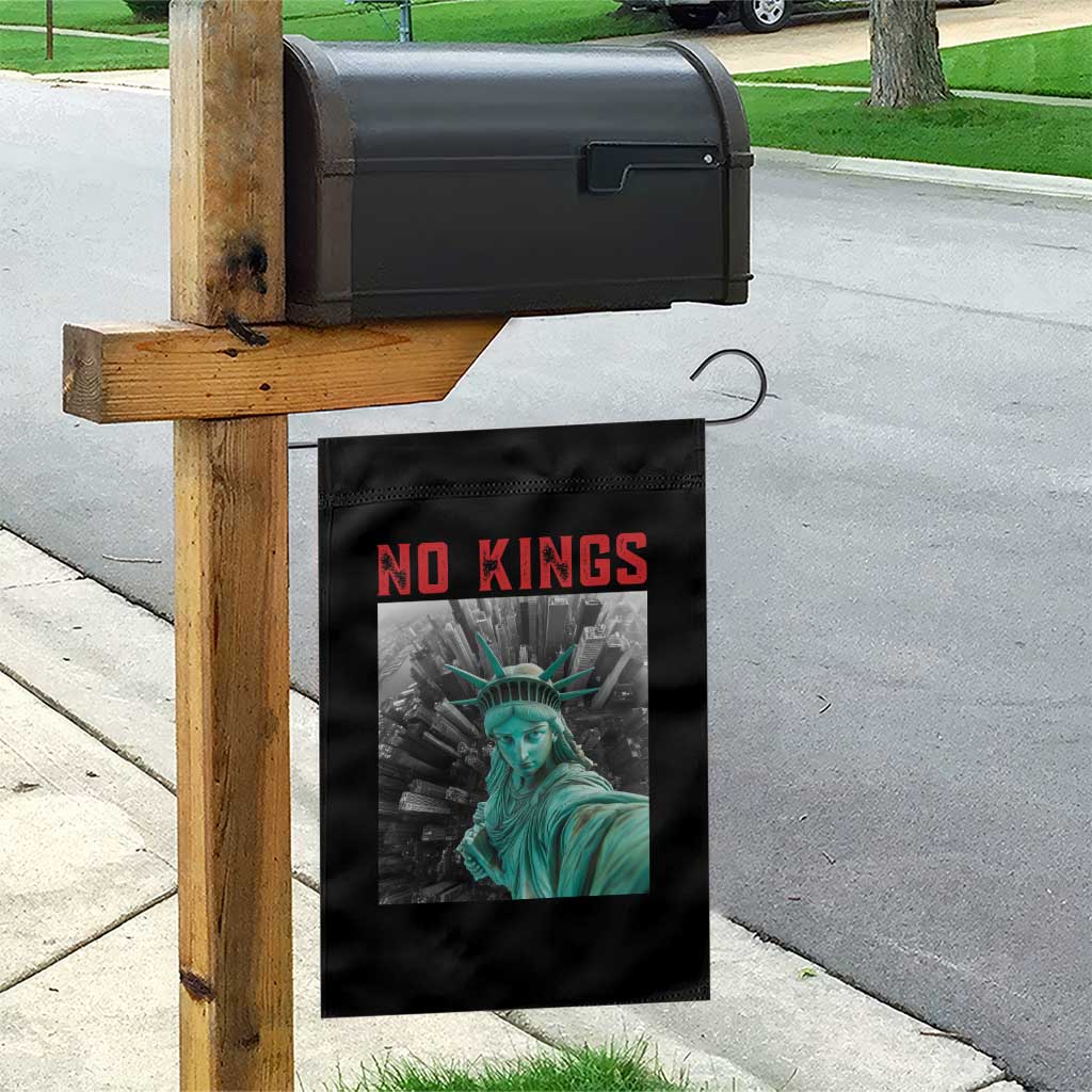 No Kings Garden Flag Statue of Liberty Selfie Freedom - Wonder Print Shop