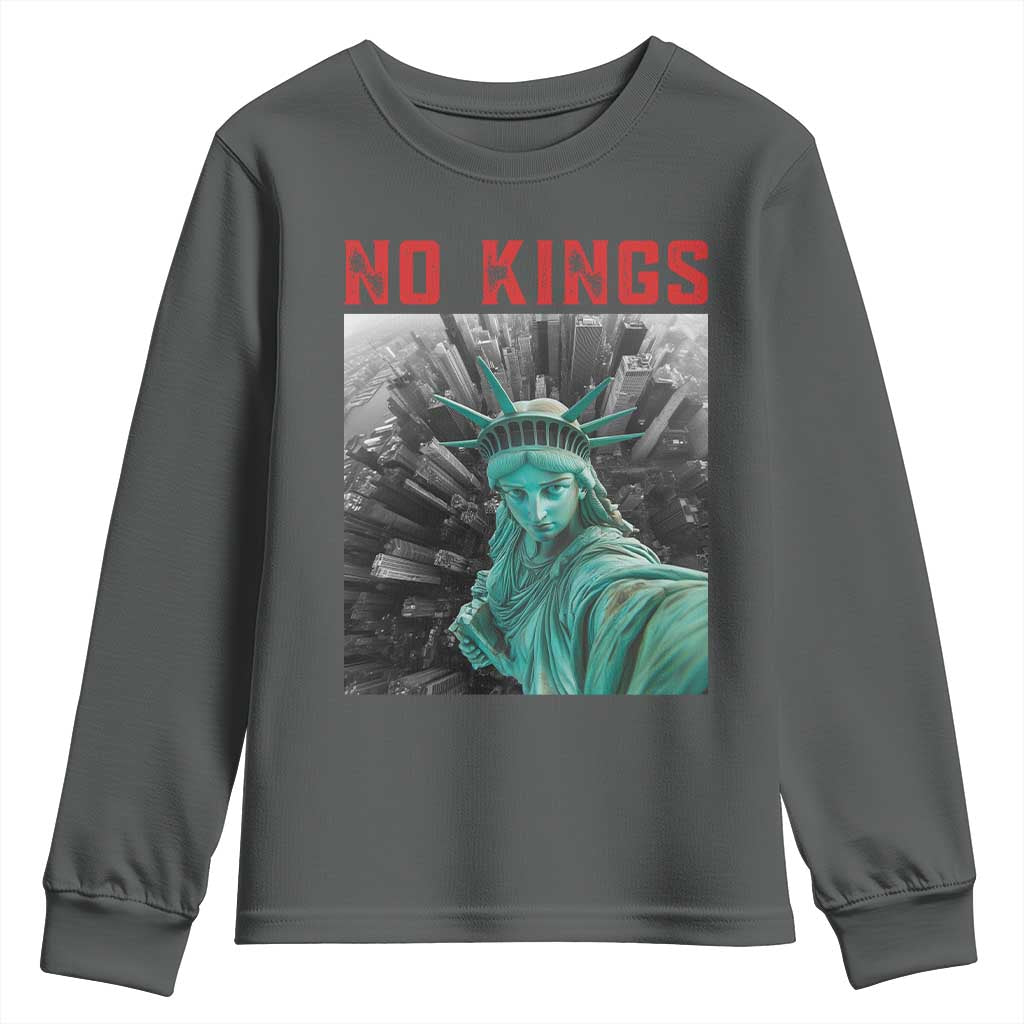 No Kings Youth Sweatshirt Statue of Liberty Selfie Freedom - Wonder Print Shop