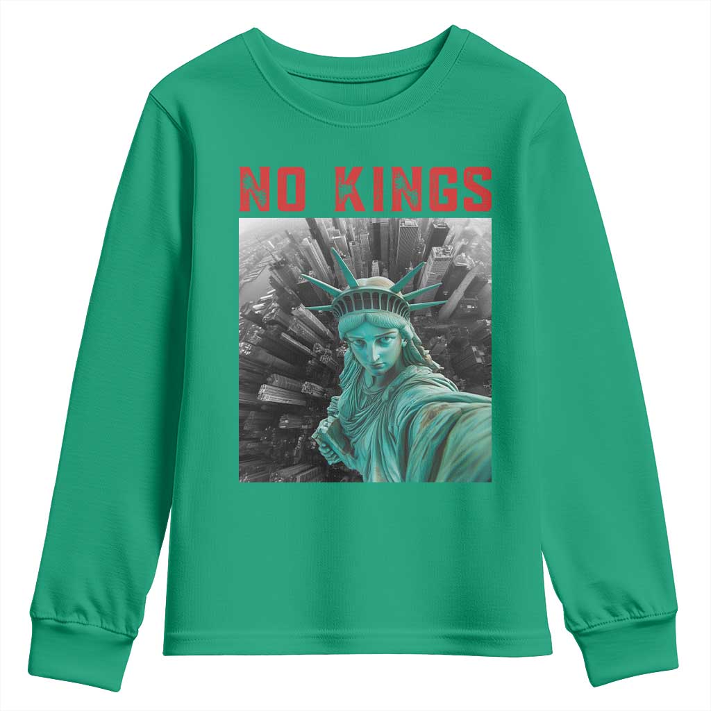 No Kings Youth Sweatshirt Statue of Liberty Selfie Freedom - Wonder Print Shop