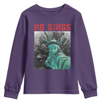 No Kings Youth Sweatshirt Statue of Liberty Selfie Freedom - Wonder Print Shop