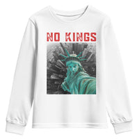 No Kings Youth Sweatshirt Statue of Liberty Selfie Freedom - Wonder Print Shop