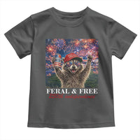 USA 250 Years Freedom Toddler T Shirt Feral and Free Funny Raccoon Driking Beer 4th of July